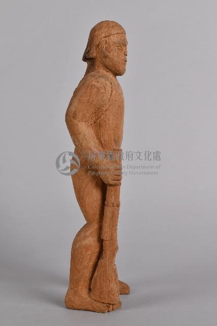 戴帽持獵槍全裸男性立像人偶藏品圖，第4張