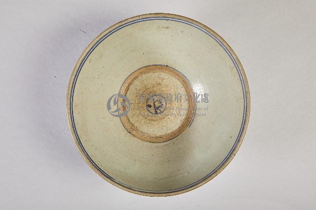 紅胎白釉青花雞公碗藏品圖，第2張