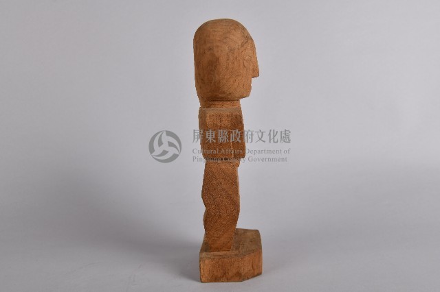雙手抱胸立像木偶藏品圖，第4張