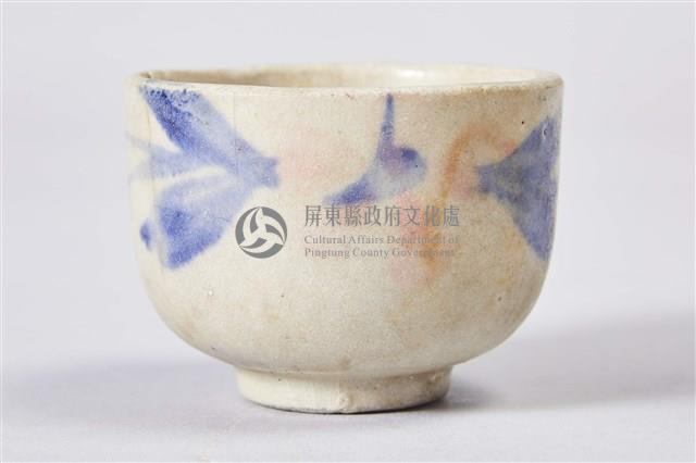 藍葉粉花紋茶杯藏品圖，第2張