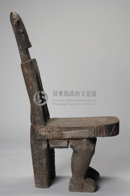 雕刻坐像木椅藏品圖，第4張