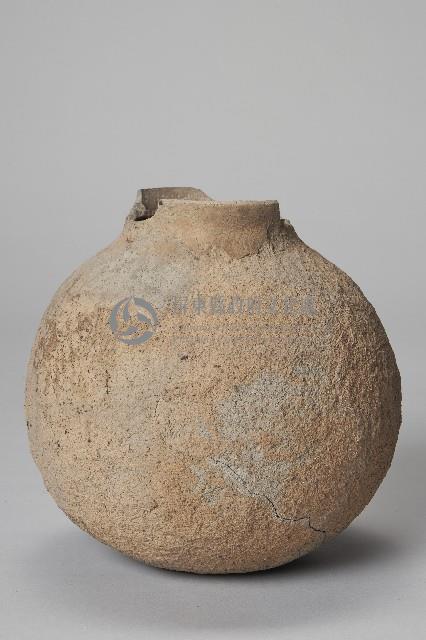 無圈足寬腹陶壺藏品圖，第4張