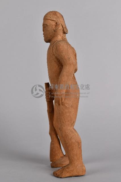 戴帽持獵槍全裸男性立像人偶藏品圖，第3張