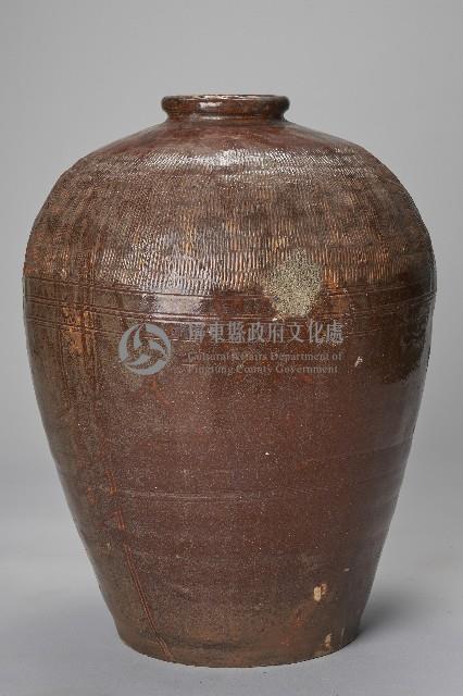 紅胎紅釉直紋甕藏品圖，第4張