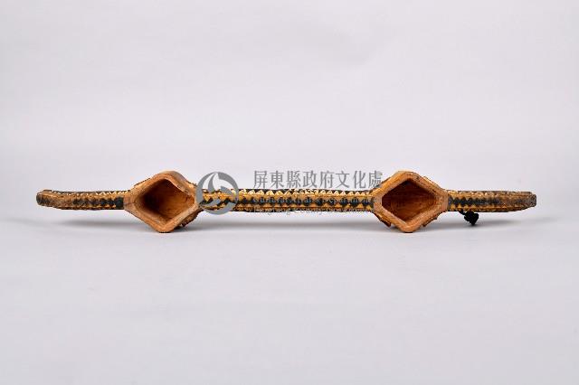 黃底百步蛇紋木製雙連杯藏品圖，第2張