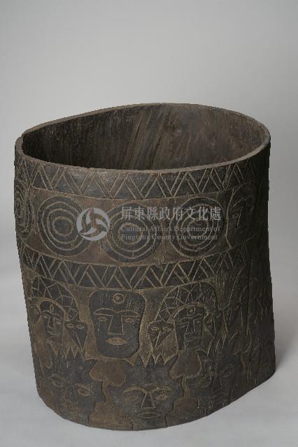 無底人面百步蛇紋木製穀桶藏品圖，第2張