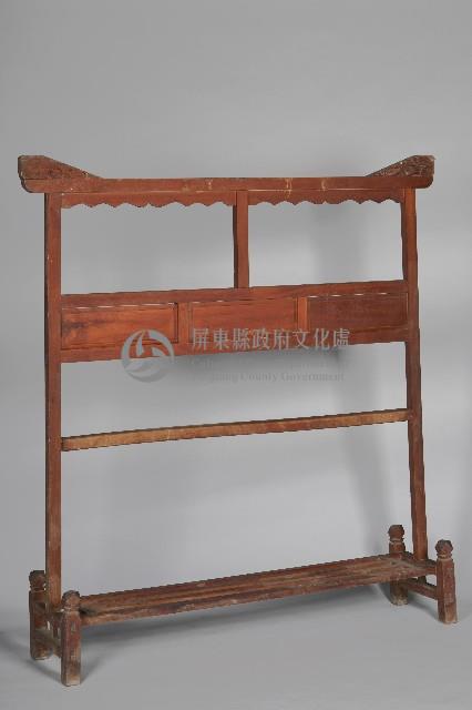 雕刻客家木製衣架藏品圖，第3張
