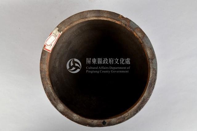 陶製紅胎素面盆藏品圖，第3張