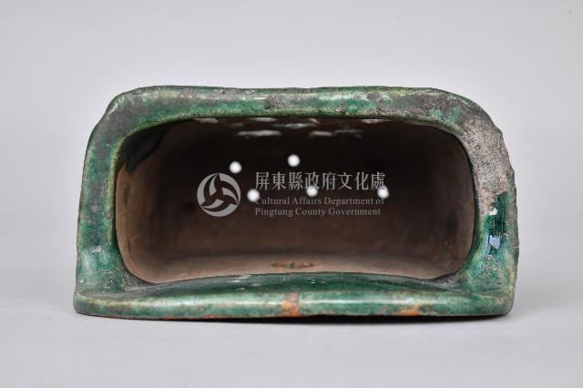 陶製紅胎綠釉鏤雕箸籠藏品圖，第4張