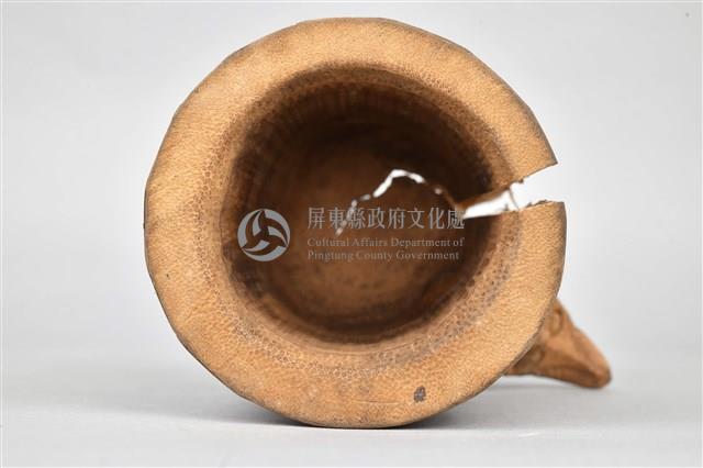 浮雕人面百步蛇竹製杯藏品圖，第3張