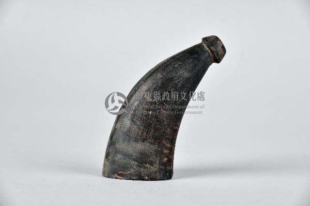 牛角狀木製火藥筒藏品圖，第1張