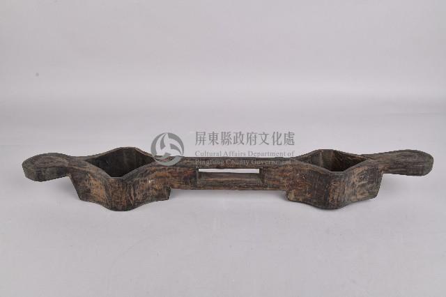 百步蛇紋木製雙連杯藏品圖，第1張