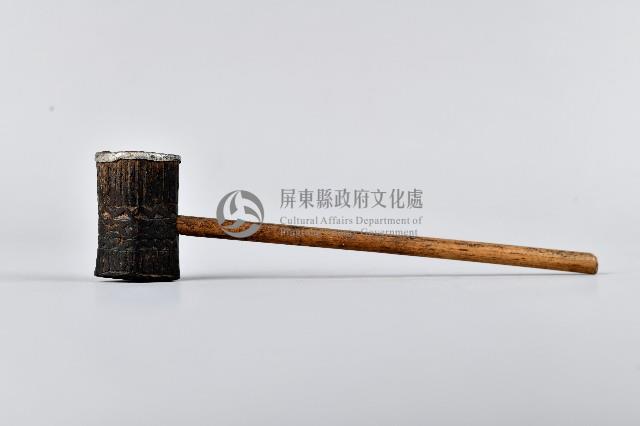 浮雕幾何紋菸斗藏品圖，第1張