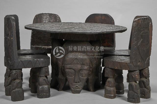雕刻石板桌椅組藏品圖，第1張