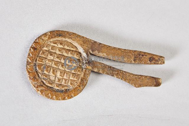 雙頭百步蛇紋蠟板藏品圖，第1張