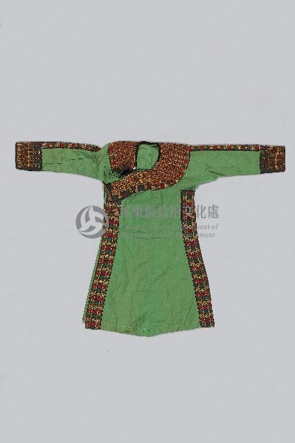 刺繡綠底女長衣藏品圖，第1張