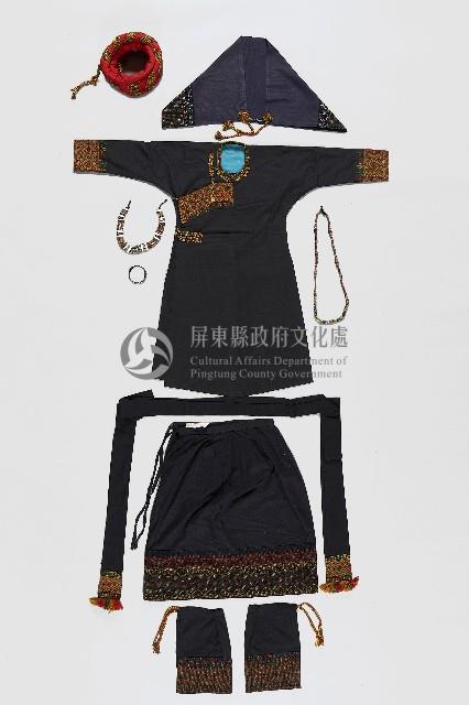 刺繡黑色女性服飾藏品圖，第1張