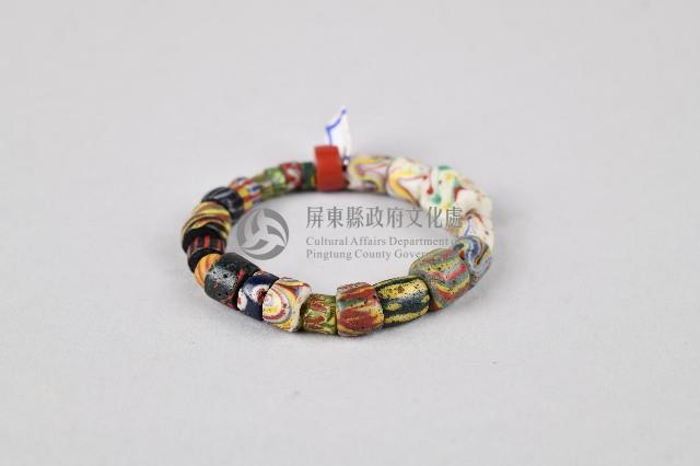 琉璃珠手鍊藏品圖，第1張