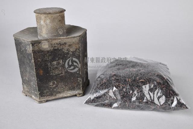 錫合金製素面六角茶葉罐藏品圖，第1張