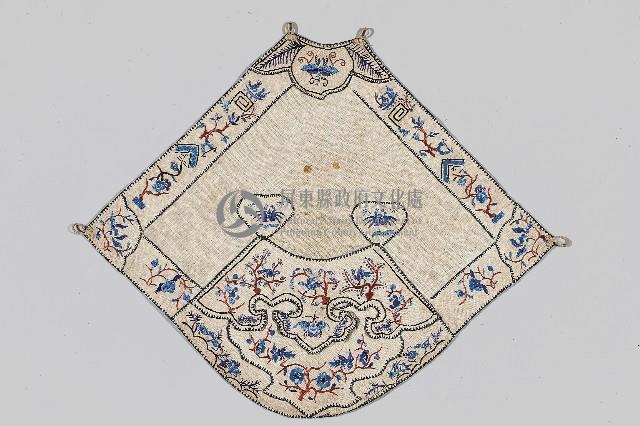 花鳥刺繡肚兜藏品圖，第1張