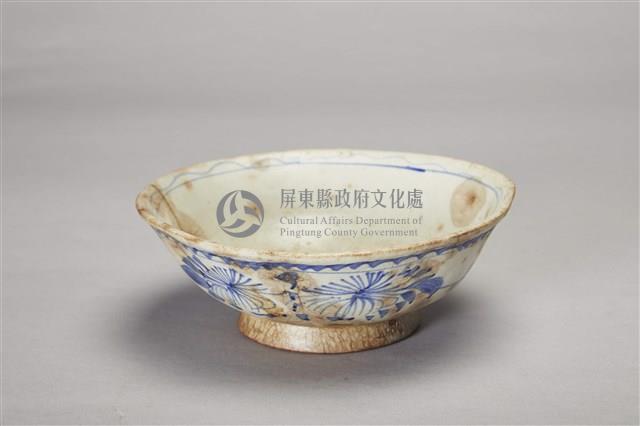 青花菊花瓣白瓷碗藏品圖，第1張