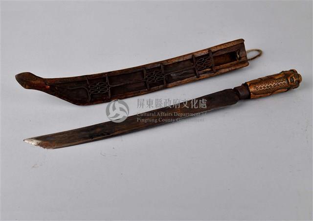 浮雕人像禮刀藏品圖，第1張