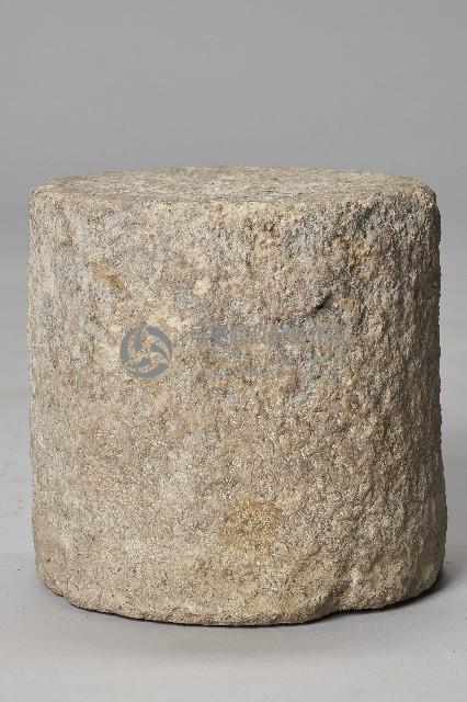 素面柱礎石藏品圖，第1張