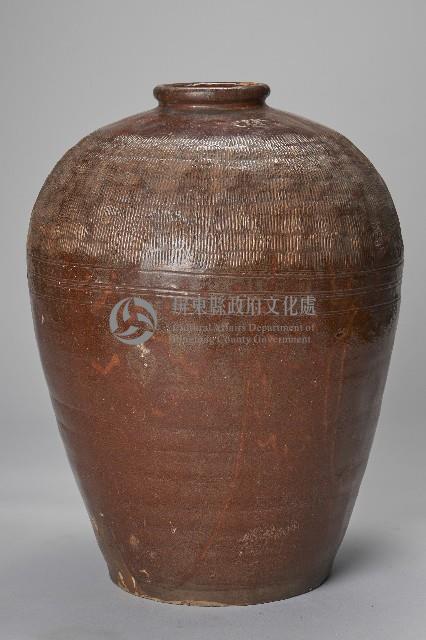 紅胎紅釉直紋甕藏品圖，第1張