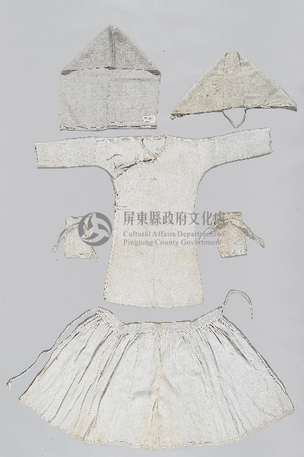 白色女性麻製喪服藏品圖，第1張