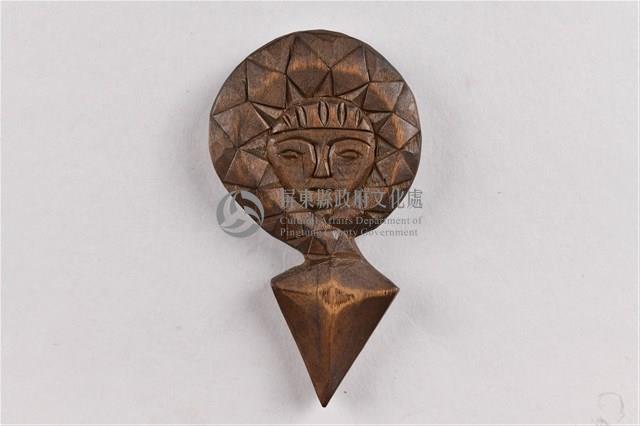 人面百步蛇紋蠟板藏品圖，第1張