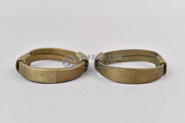 纏絲寬面銀製手環藏品圖，第1張