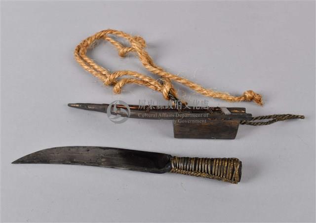 百步蛇紋綁帶佩刀藏品圖，第1張