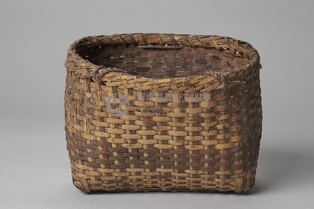 竹編背袋藏品圖，第1張