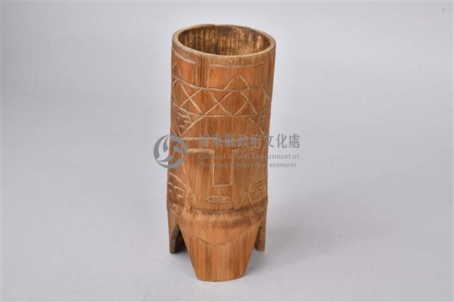 浮雕人面三角幾何紋竹製杯藏品圖，第1張