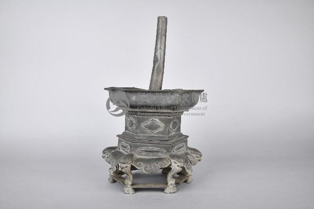 六角六足束腰合金燭台-1藏品圖，第1張