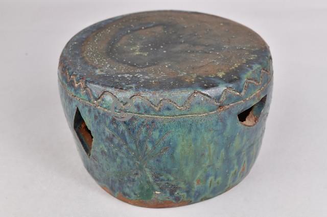 墨綠釉陶矮凳藏品圖，第5張