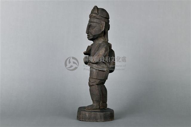 成人單肩扛孩童立像人偶藏品圖，第3張