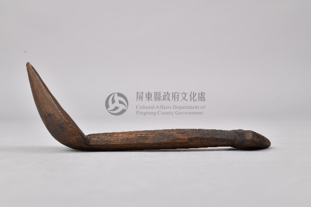 浮雕百步蛇木製匙藏品圖，第2張
