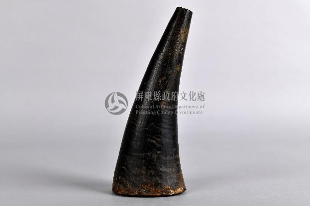 牛角狀火藥筒藏品圖，第2張