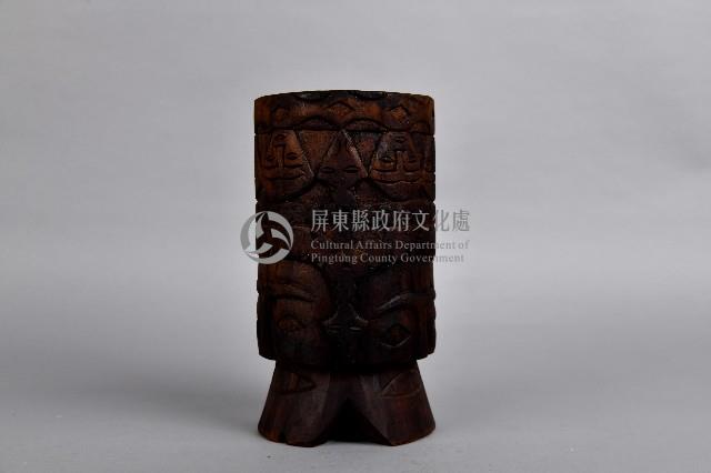 浮雕人面百步蛇紋木製杯藏品圖，第2張