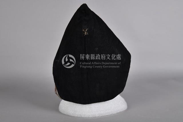 黑底幾何紋刺繡童帽藏品圖，第2張