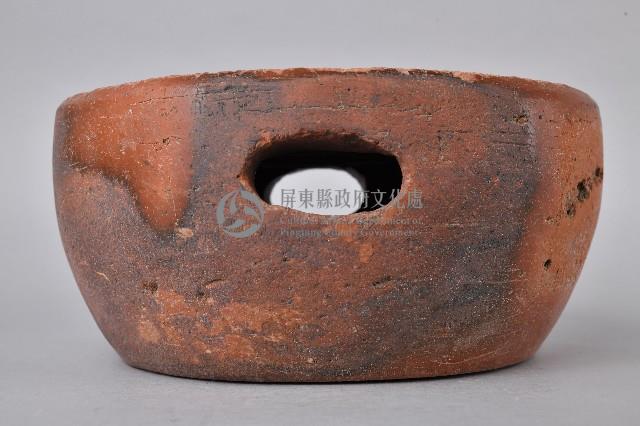 磚燒鼓形陶製矮凳藏品圖，第2張