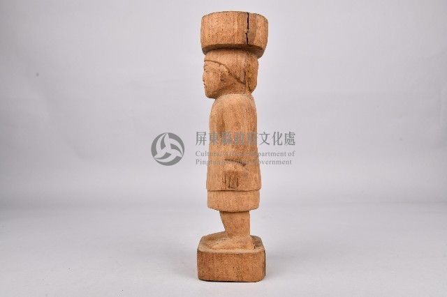 頭頂籃子女性立像人偶藏品圖，第3張