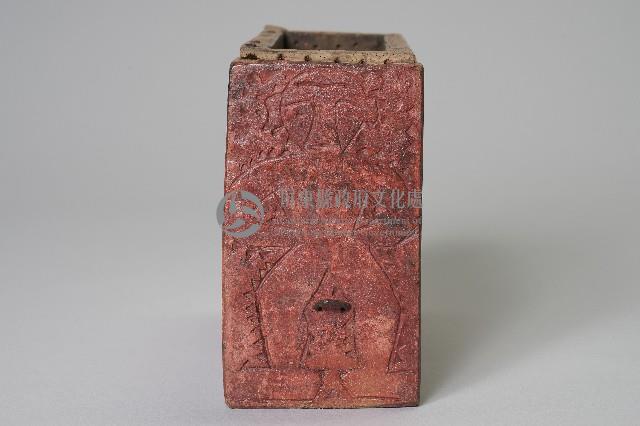 浮雕人面百步蛇紋祈禱箱藏品圖，第3張