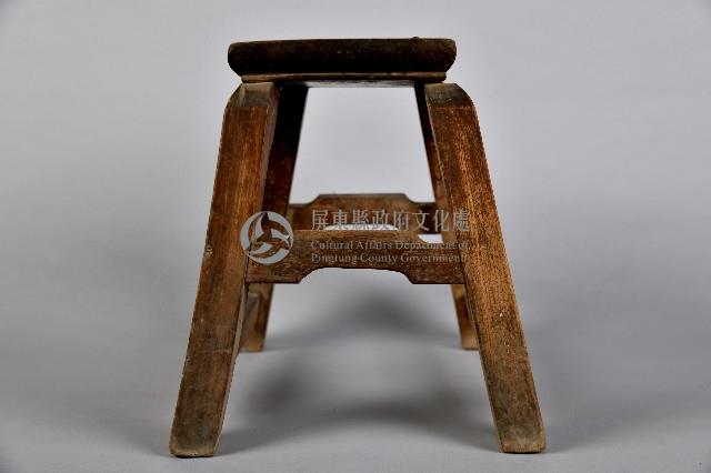 素面榫接木製板凳藏品圖，第3張