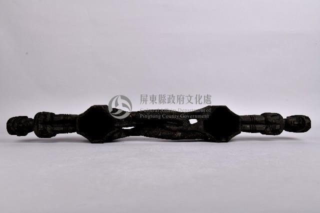 浮雕人面百步蛇紋雙連杯藏品圖，第2張