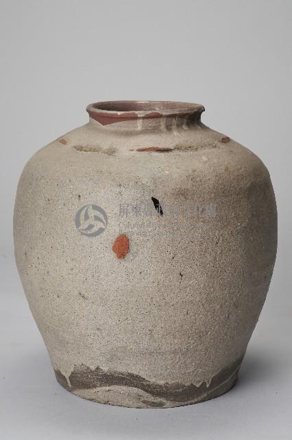 陶製紅胎灰釉素面罐藏品圖，第3張