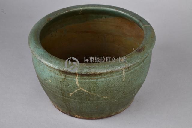 陶製紅胎青釉素面盆藏品圖，第3張