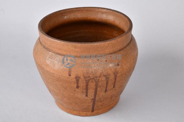 陶製褐釉油罐藏品圖，第2張