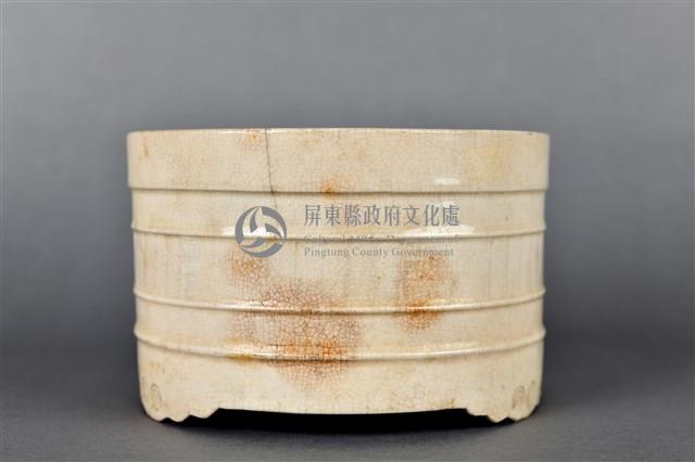 白釉筒式三足爐藏品圖，第2張